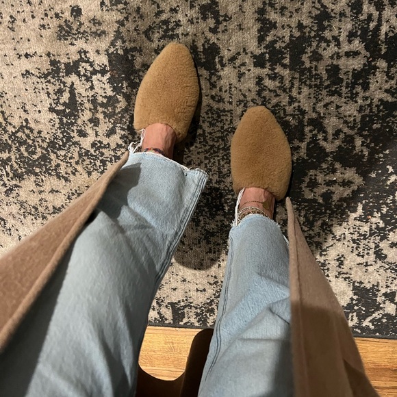 Jenni Kayne Shearling Mules - Picture 6 of 6